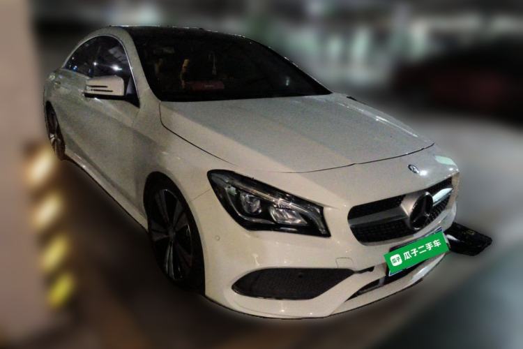 Used Mercedes-Benz CLA 2016 Facelifted CLA 200 Stylish Edition Front Right 45 Deg