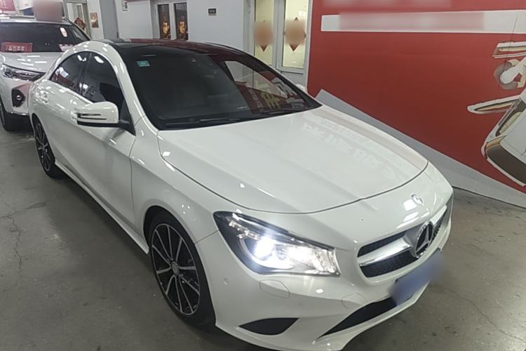 Used Mercedes-Benz CLA 2016 CLA 200 Style Edition Front Right 45 Deg