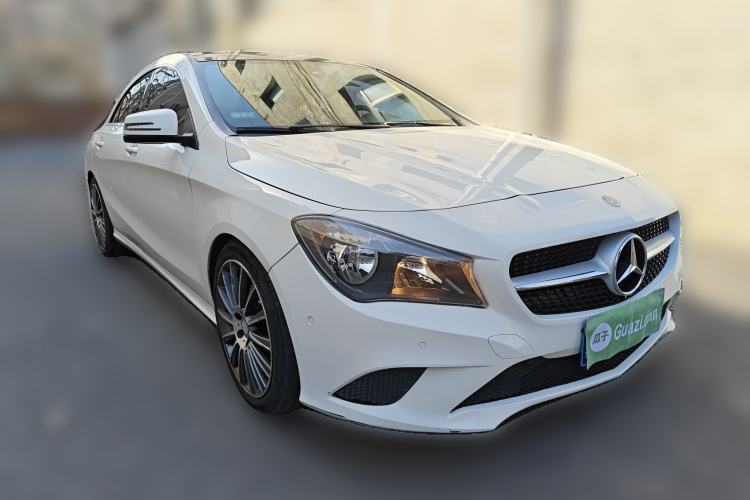 Used Mercedes-Benz CLA 2016 CLA 200 Sport Edition Front Right 45 Deg