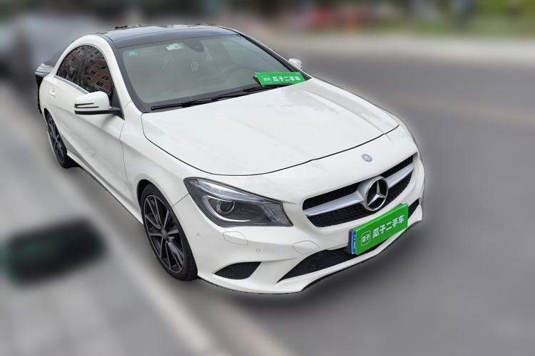 Used Mercedes-Benz CLA 2016 CLA 200 Style Edition Front Right 45 Deg
