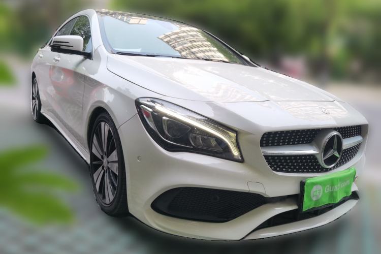 Used Mercedes-Benz CLA 2016 Facelifted CLA 200 Stylish Edition Front Right 45 Deg