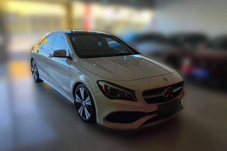 Used Mercedes-Benz CLA 2016 Facelifted CLA 200 Stylish Edition Front Right 45 Deg