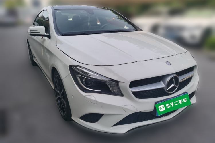 Used Mercedes-Benz CLA 2016 CLA 200 Style Edition Front Right 45 Deg