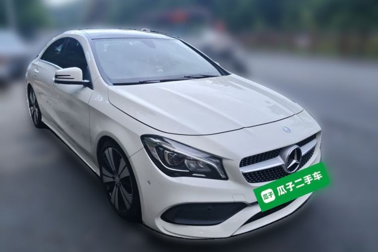 Used Mercedes-Benz CLA 2016 Facelifted CLA 200 Stylish Edition Front Right 45 Deg