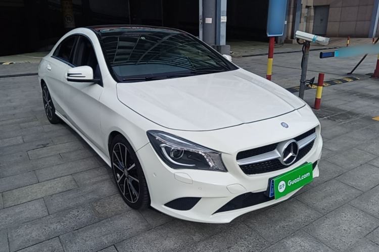 Used Mercedes-Benz CLA 2016 CLA 200 Style Edition Front Right 45 Deg