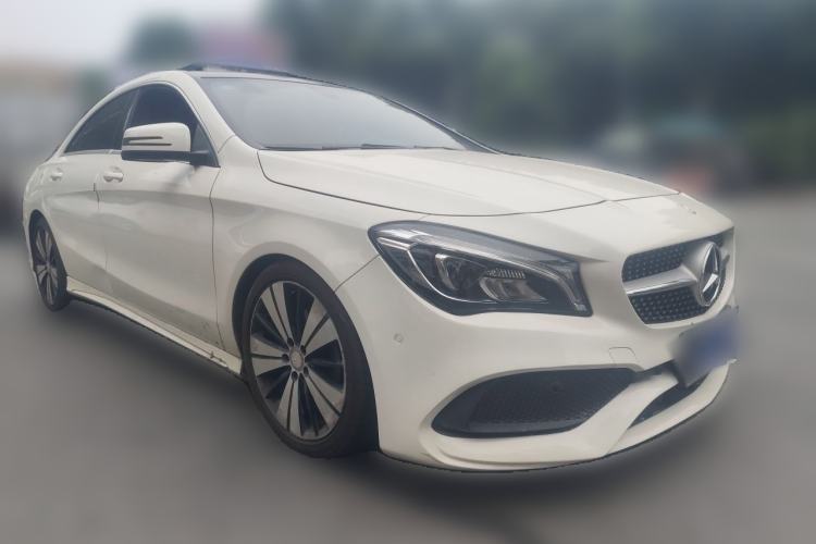 Used Mercedes-Benz CLA 2016 Facelifted CLA 200 Stylish Edition Front Right 45 Deg