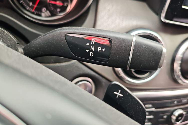 Used Mercedes-Benz CLA 2016 Facelifted CLA 200 Stylish Edition Gear Lever