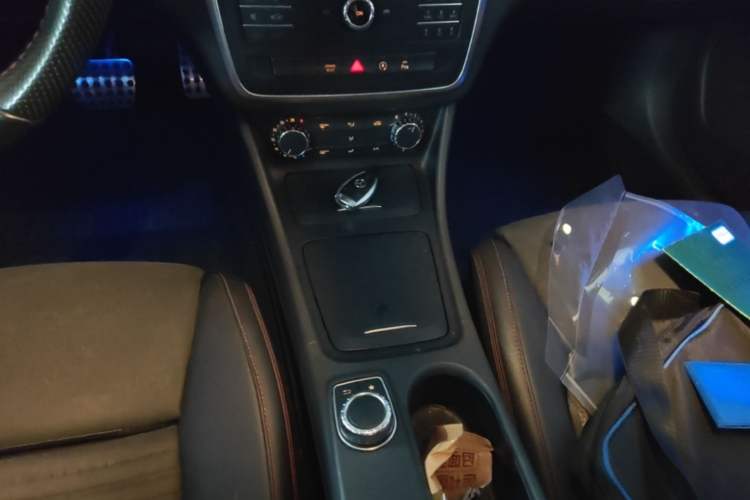 Used Mercedes-Benz CLA 2016 CLA 220 4MATIC Gear Lever