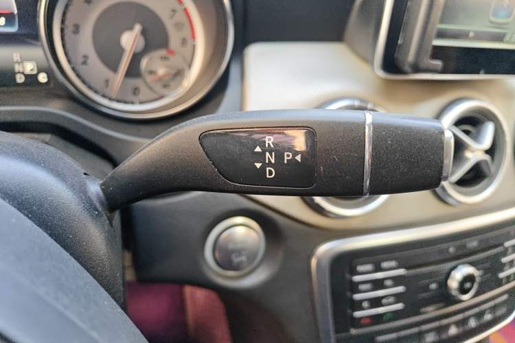 Used Mercedes-Benz CLA 2016 CLA 200 Sport Edition Gear Lever