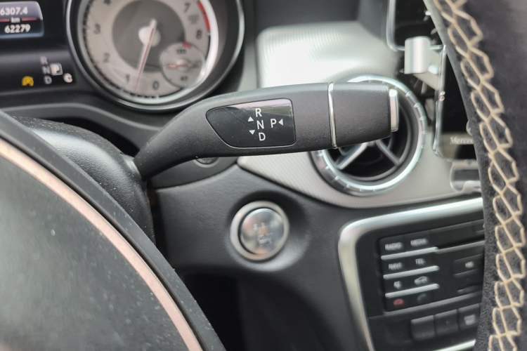 Used Mercedes-Benz CLA 2016 CLA 200 Style Edition Gear Lever