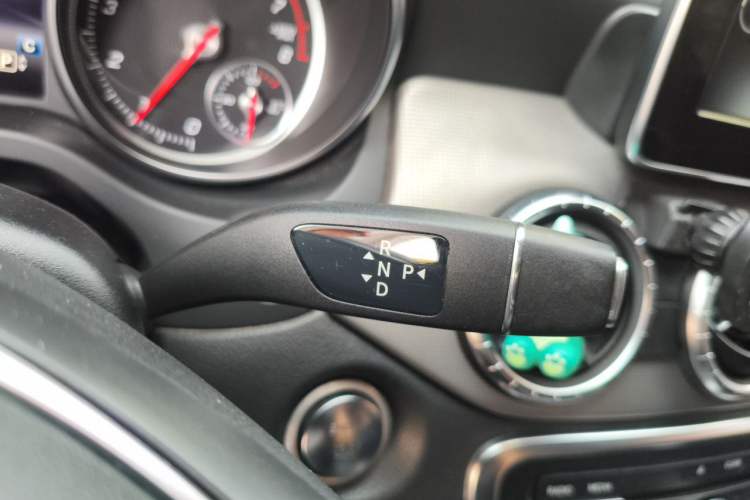 Used Mercedes-Benz CLA 2016 Facelifted CLA 200 Stylish Edition Gear Lever