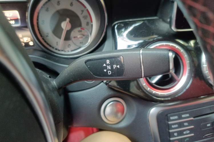 Used Mercedes-Benz CLA 2016 CLA 220 4MATIC Gear Lever