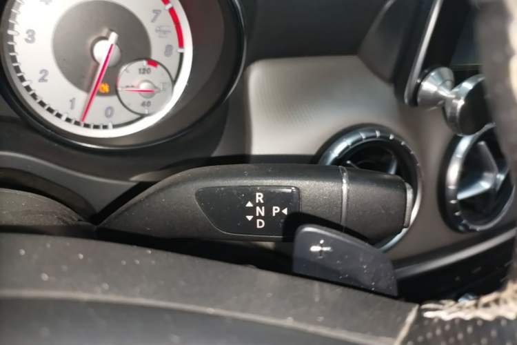 Used Mercedes-Benz CLA 2016 CLA 200 Style Edition Gear Lever
