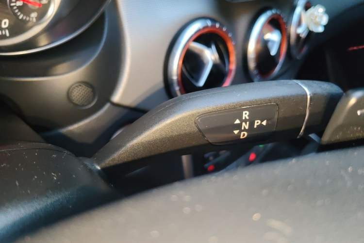 Used Mercedes-Benz CLA 2016 Facelifted CLA 200 Stylish Edition Gear Lever