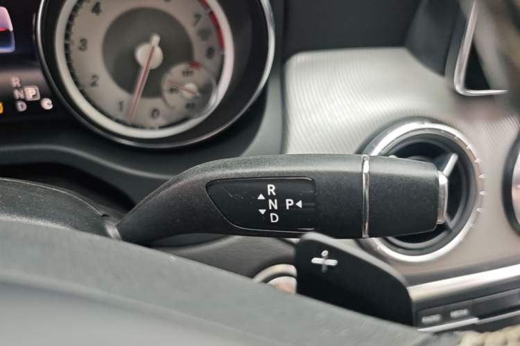 Used Mercedes-Benz CLA 2016 CLA 200 Style Edition Gear Lever