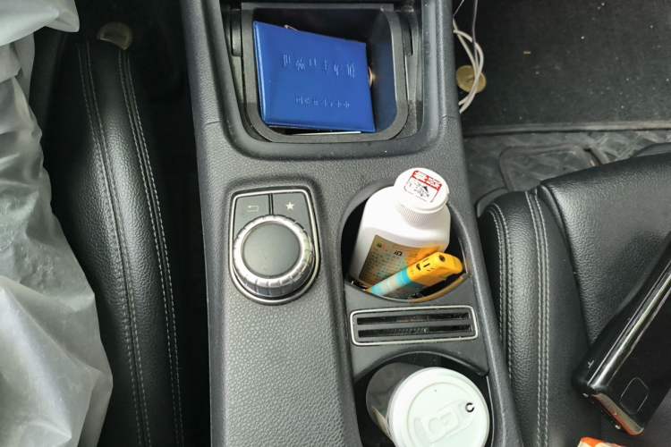 Used Mercedes-Benz CLA 2016 Facelifted CLA 200 Stylish Edition Gear Lever