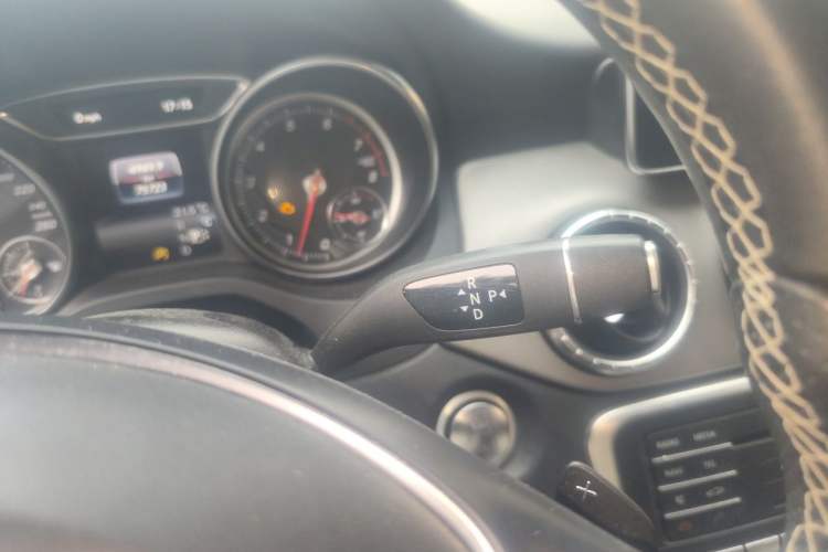 Used Mercedes-Benz CLA 2016 Facelifted CLA 200 Stylish Edition Gear Lever