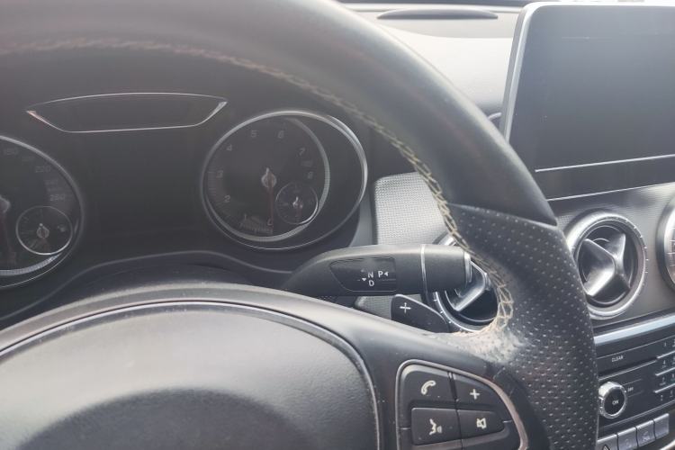 Used Mercedes-Benz CLA 2016 Facelifted CLA 200 Stylish Edition Gear Lever