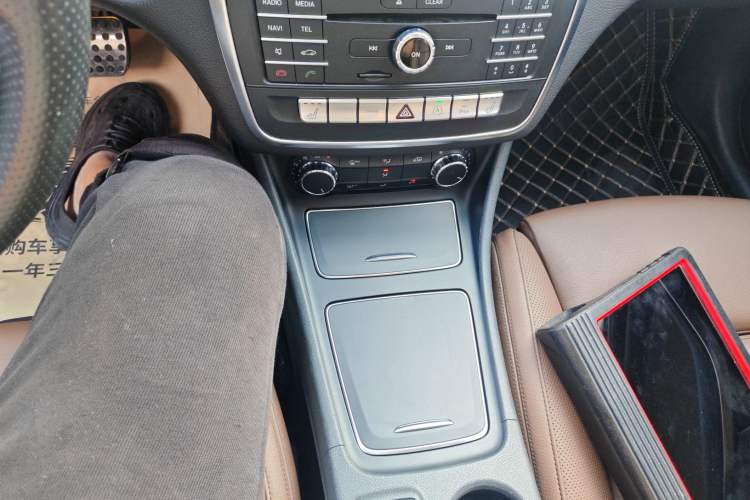 Used Mercedes-Benz CLA 2016 Facelifted CLA 260 4MATIC Gear Lever