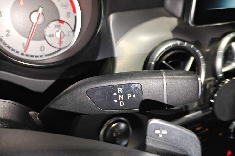 Used Mercedes-Benz CLA 2016 CLA 220 4MATIC Gear Lever