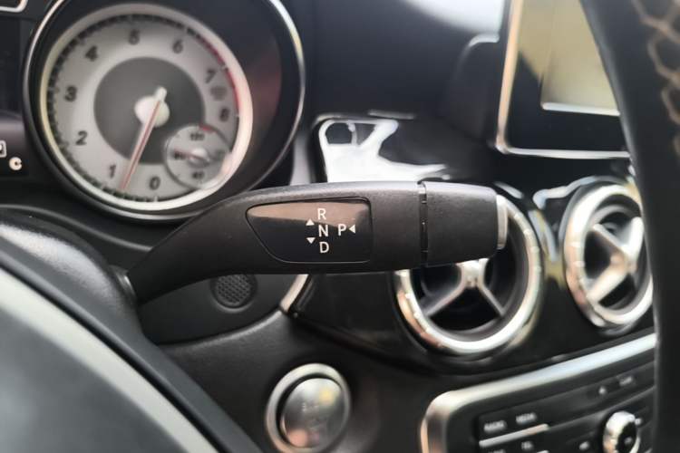 Used Mercedes-Benz CLA 2016 CLA 200 Sport Edition Gear Lever