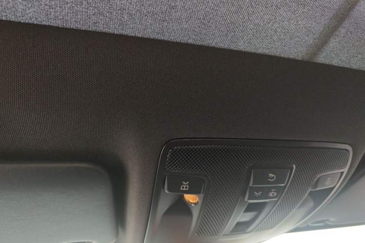 Used Mercedes-Benz CLA 2016 Facelifted CLA 200 Stylish Edition Headliner