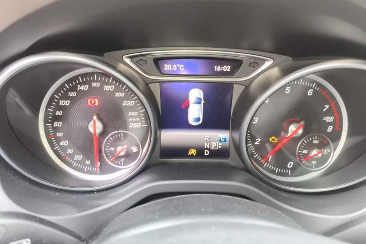 Used Mercedes-Benz CLA 2016 Facelifted CLA 200 Stylish Edition Instrument Cluster