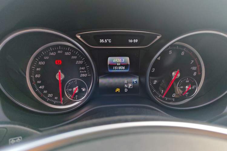 Used Mercedes-Benz CLA 2016 Facelifted CLA 260 4MATIC Instrument Cluster