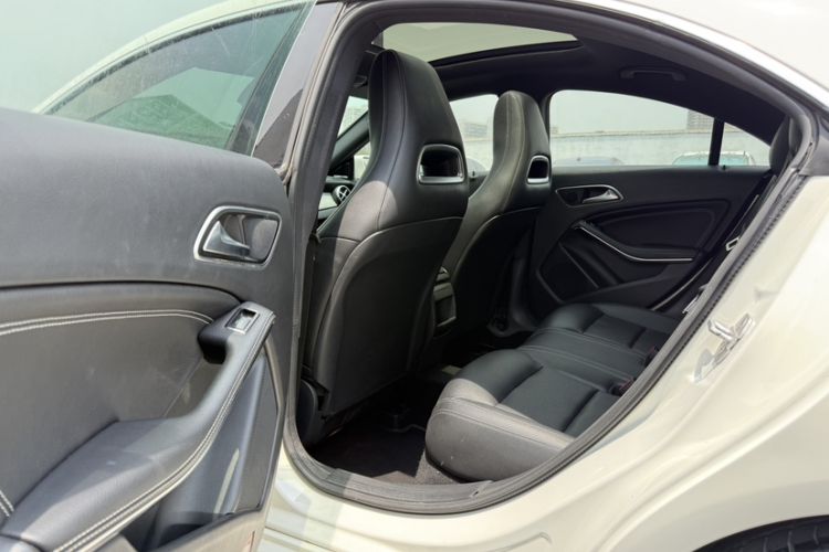 Used Mercedes-Benz CLA 2016 CLA 200 Style Edition Interior 1