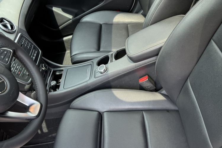 Used Mercedes-Benz CLA 2016 CLA 200 Style Edition Interior 2