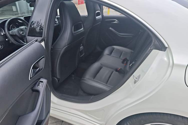 Used Mercedes-Benz CLA 2016 CLA 200 Style Edition Interior 2