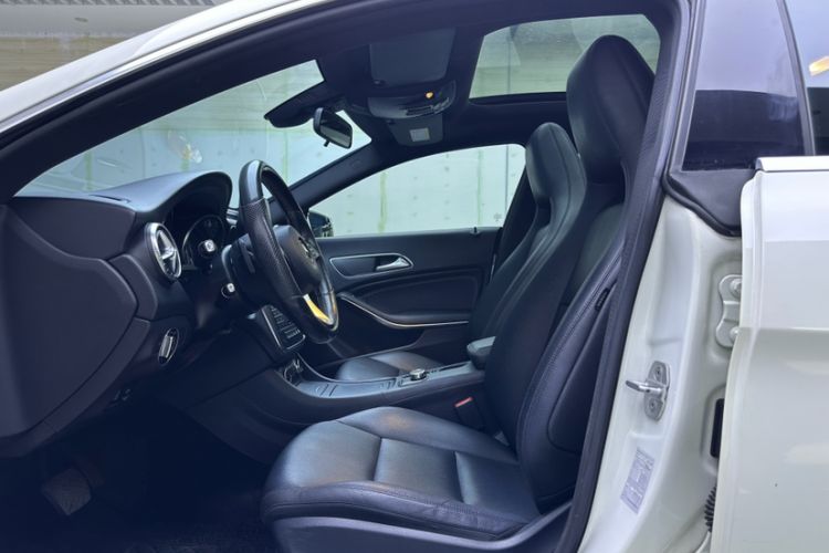 Used Mercedes-Benz CLA 2016 CLA 200 Style Edition Interior 3