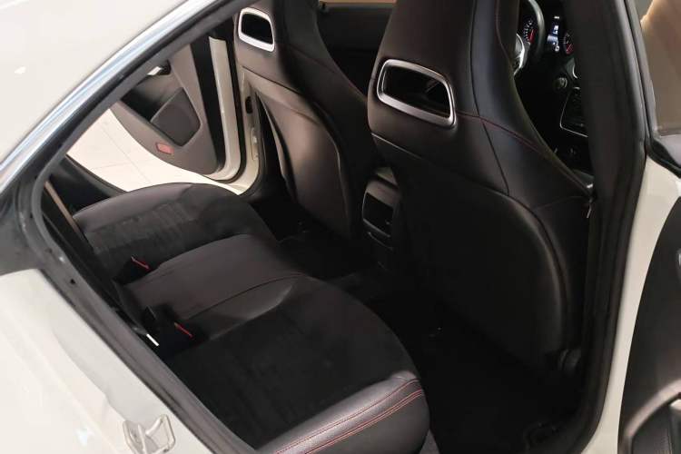 Used Mercedes-Benz CLA 2016 CLA 220 4MATIC Interior 3