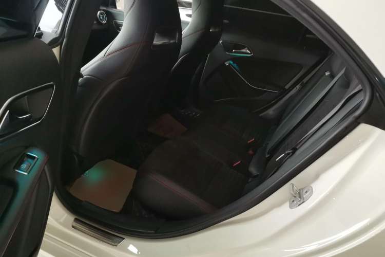 Used Mercedes-Benz CLA 2016 Year Restyled CLA 220 4MATIC Interior 4