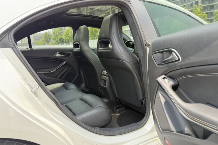 Used Mercedes-Benz CLA 2016 CLA 200 Style Edition Interior 4
