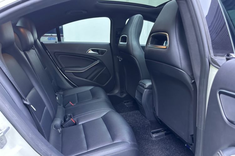 Used Mercedes-Benz CLA 2016 CLA 200 Style Edition Interior 4