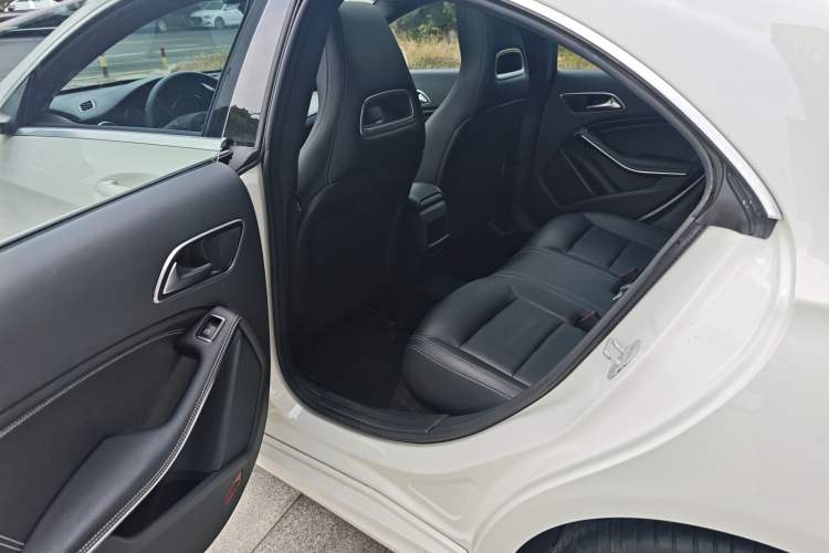 Used Mercedes-Benz CLA 2016 CLA 200 Style Edition Interior 4
