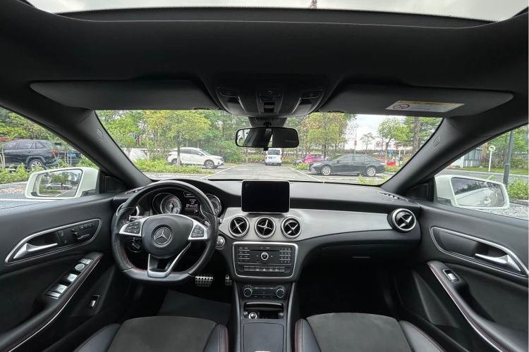 Used Mercedes-Benz CLA 2016 CLA 220 4MATIC Interior 5