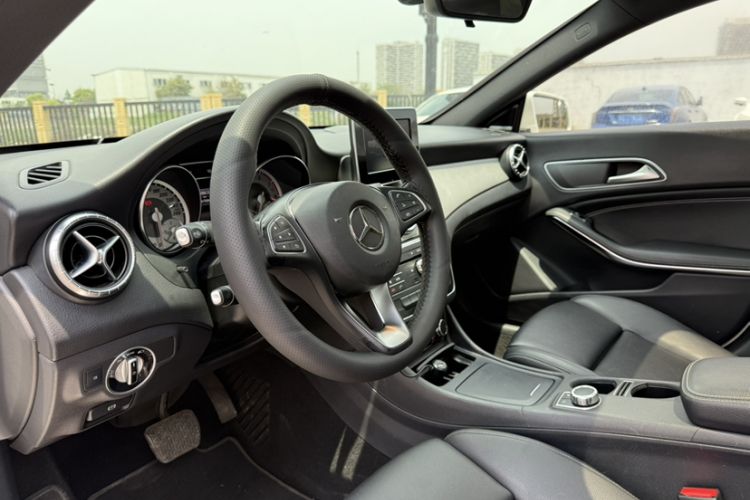 Used Mercedes-Benz CLA 2016 CLA 200 Style Edition Interior 6