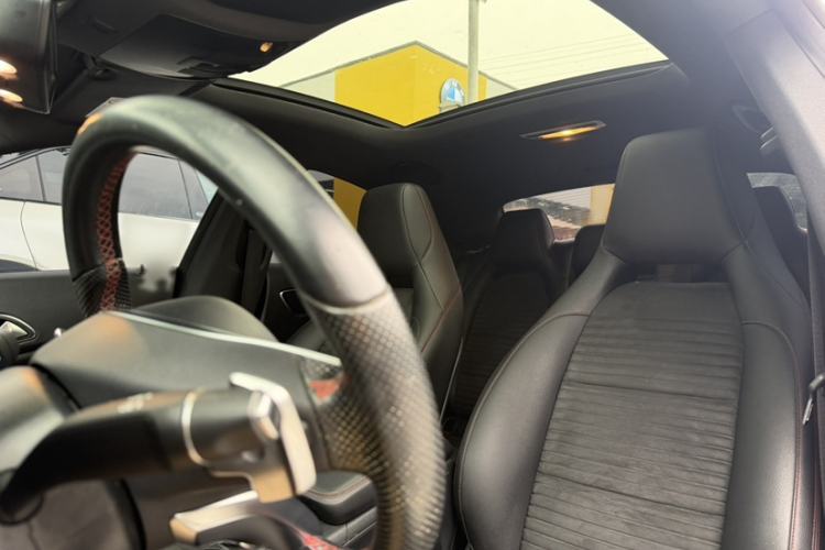 Used Mercedes-Benz CLA 2016 Year Restyled CLA 220 4MATIC Interior 6