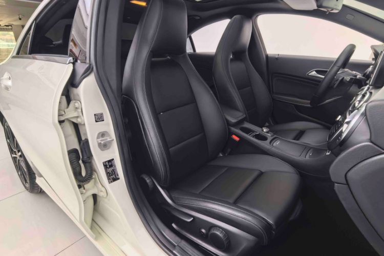 Used Mercedes-Benz CLA 2016 CLA 200 Style Edition Interior 7