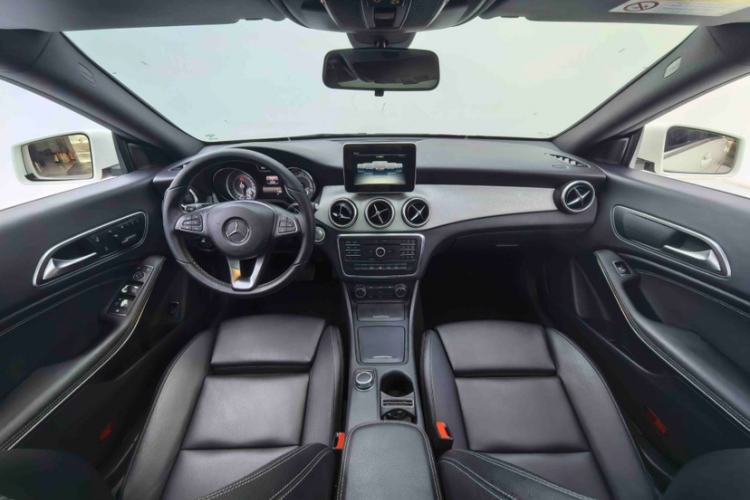 Used Mercedes-Benz CLA 2016 CLA 200 Style Edition Interior 9