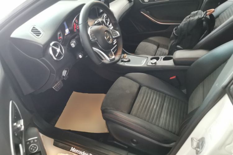 Used Mercedes-Benz CLA 2016 Year Restyled CLA 220 4MATIC Left Front Seat