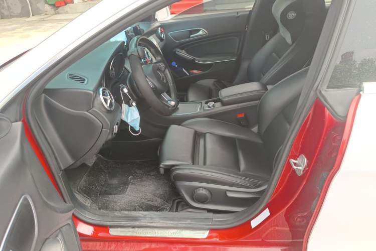 Used Mercedes-Benz CLA 2016 Refreshed CLA 200 Sport Edition Left Front Seat