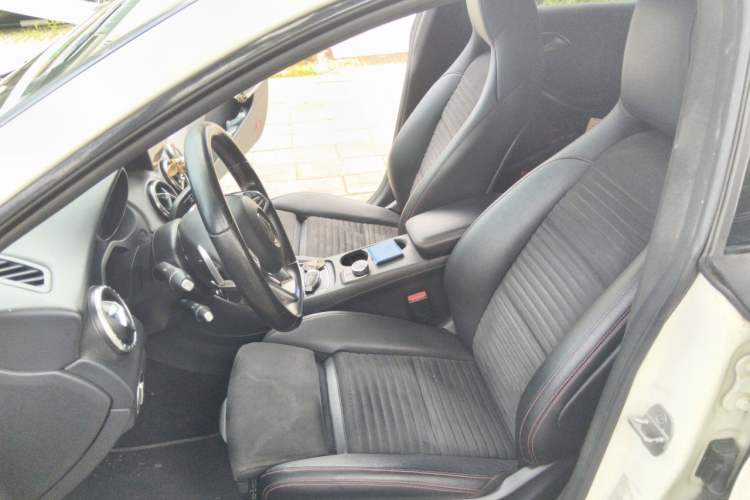 Used Mercedes-Benz CLA 2016 Year Restyled CLA 220 4MATIC Left Front Seat