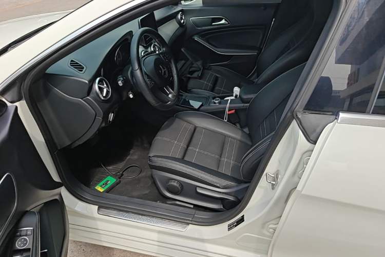 Used Mercedes-Benz CLA 2016 CLA 200 Sport Edition Left Front Seat