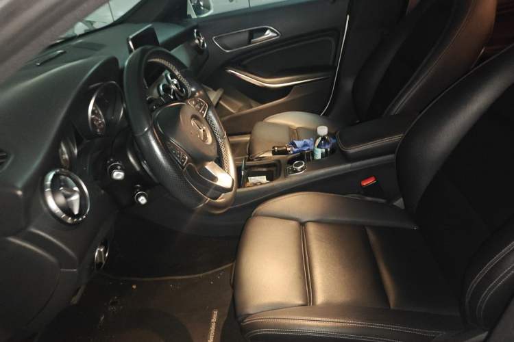 Used Mercedes-Benz CLA 2016 Facelifted CLA 200 Stylish Edition Left Front Seat