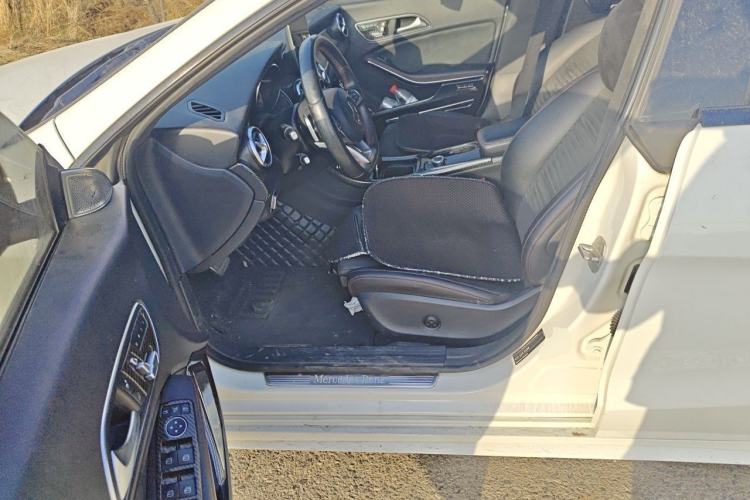 Used Mercedes-Benz CLA 2016 Year Restyled CLA 220 4MATIC Left Front Seat