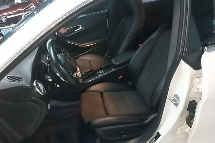Used Mercedes-Benz CLA 2016 CLA 220 4MATIC Left Front Seat