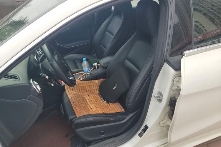 Used Mercedes-Benz CLA 2016 Facelifted CLA 200 Stylish Edition Left Front Seat